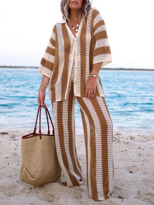 Set di Camicia a Strisce con Scollatura a V e Pantaloni a Gamba Larga