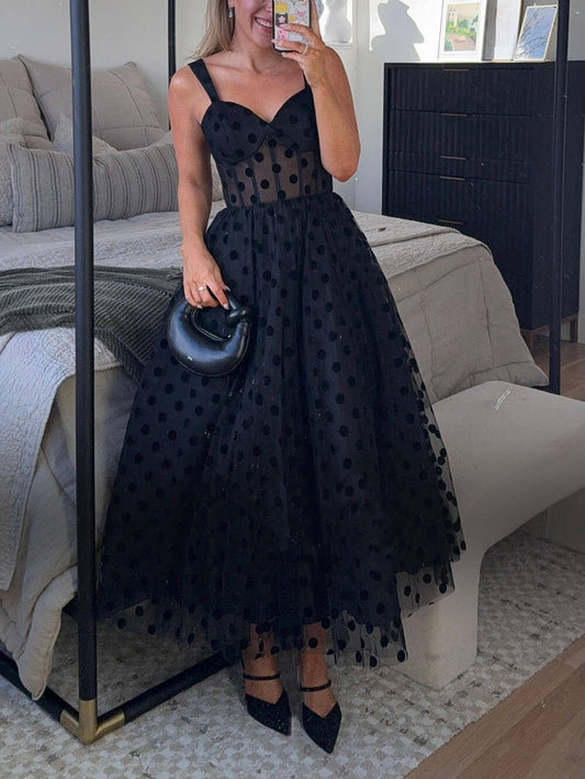 Sontuoso Abito Midi A-Line in Tulle con Pois e Scollo a Cuore