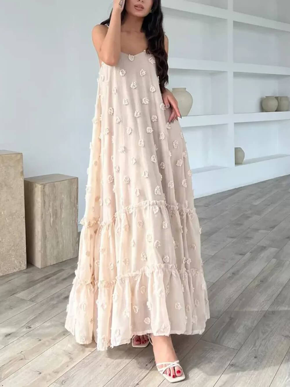 Abito Maxi A-Line Svasato con Decorazioni Floreali