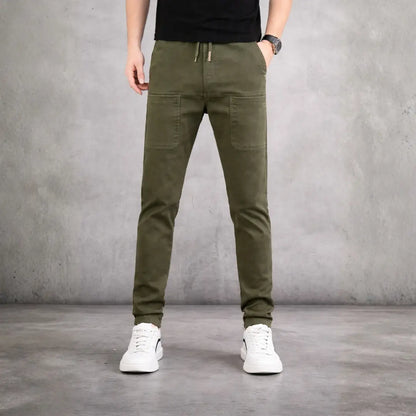 Il Pantalone che gli Uomini Indossano 7 Giorni su 7