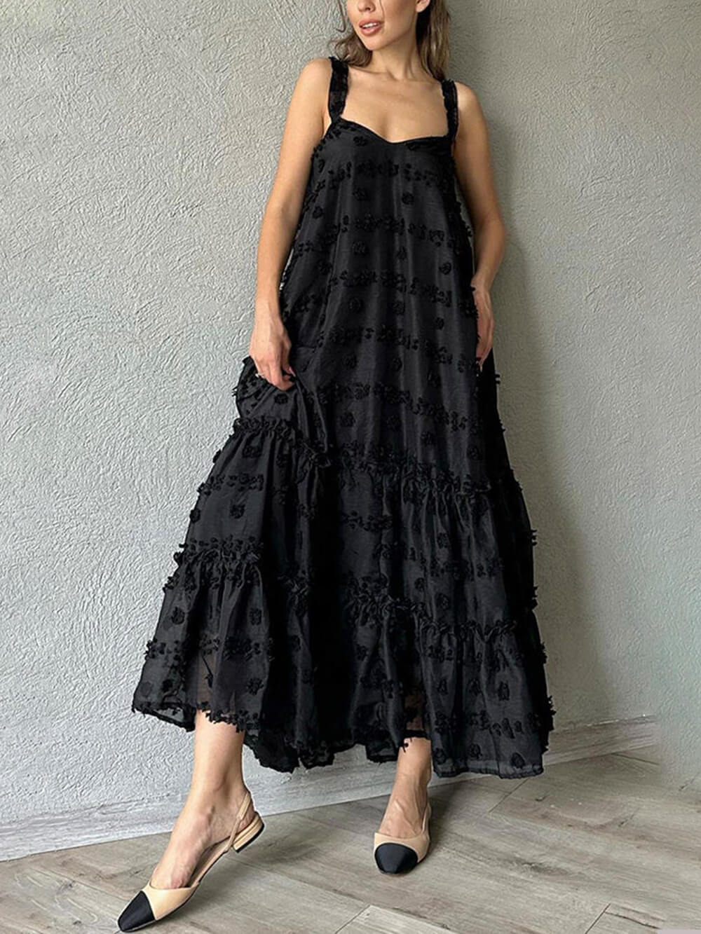 Abito Maxi A-Line Svasato con Decorazioni Floreali