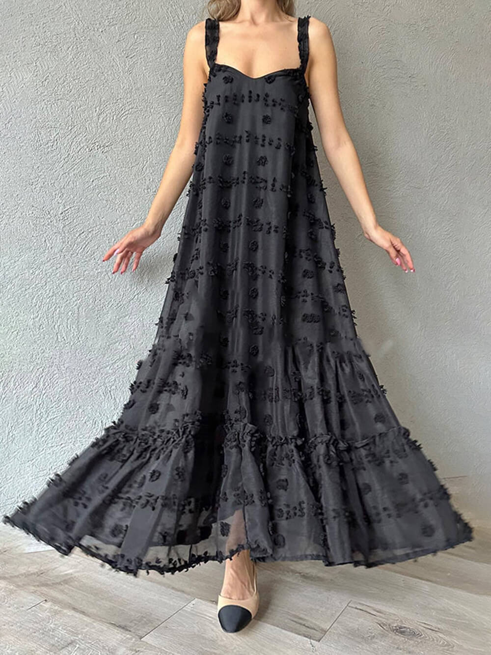 Abito Maxi A-Line Svasato con Decorazioni Floreali