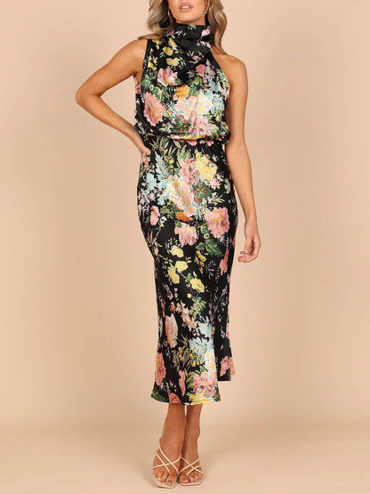 Abito Maxi con Scollo Halter e Vita Elastica a Fiori