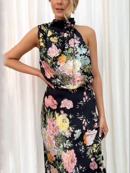Abito Maxi con Scollo Halter e Vita Elastica a Fiori