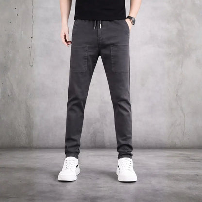 Il Pantalone che gli Uomini Indossano 7 Giorni su 7