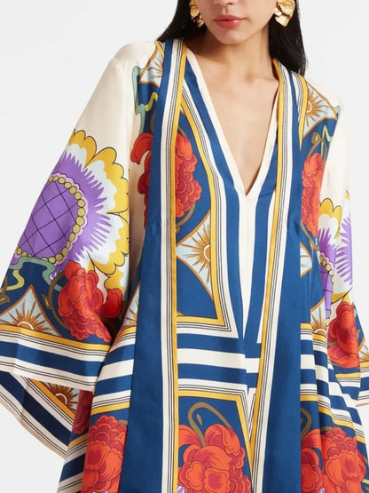 Maxi Dress con Maniche a Cascata Drappeggiate e Stampa Floreale Squisita