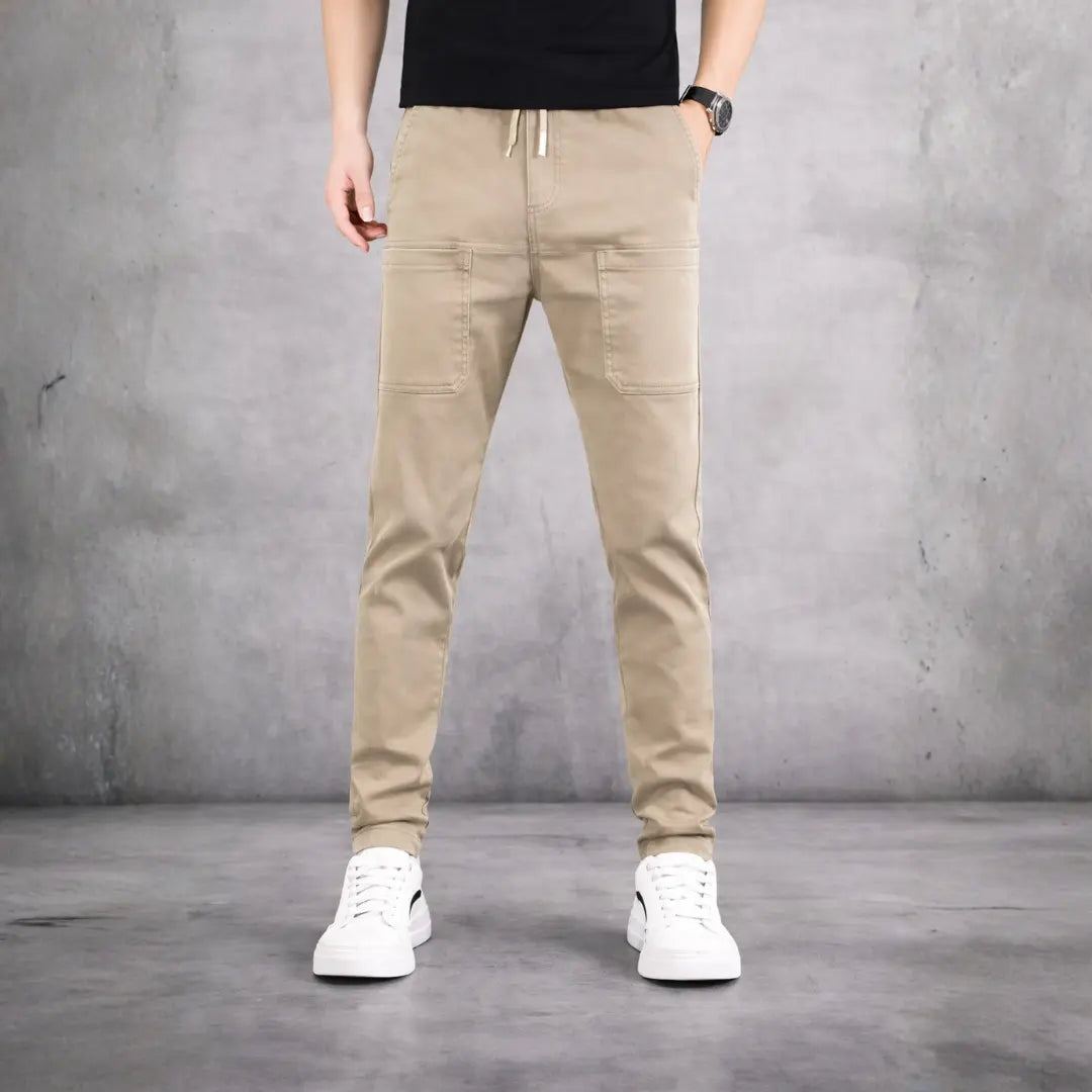 Il Pantalone che gli Uomini Indossano 7 Giorni su 7
